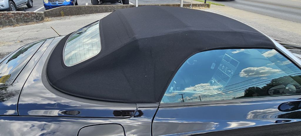 2008 Chrysler Crossfire Image 22