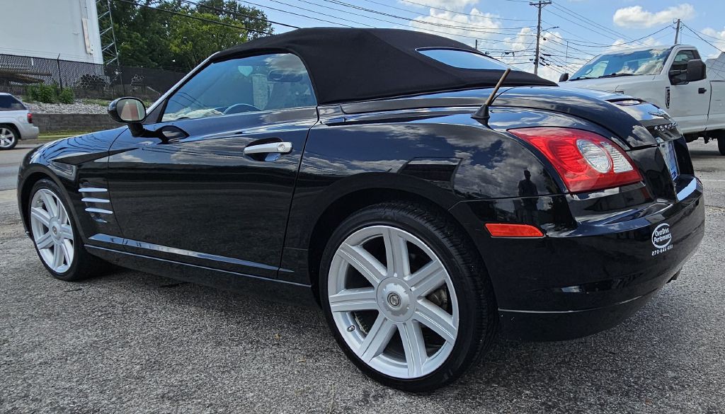 2008 Chrysler Crossfire Image 28