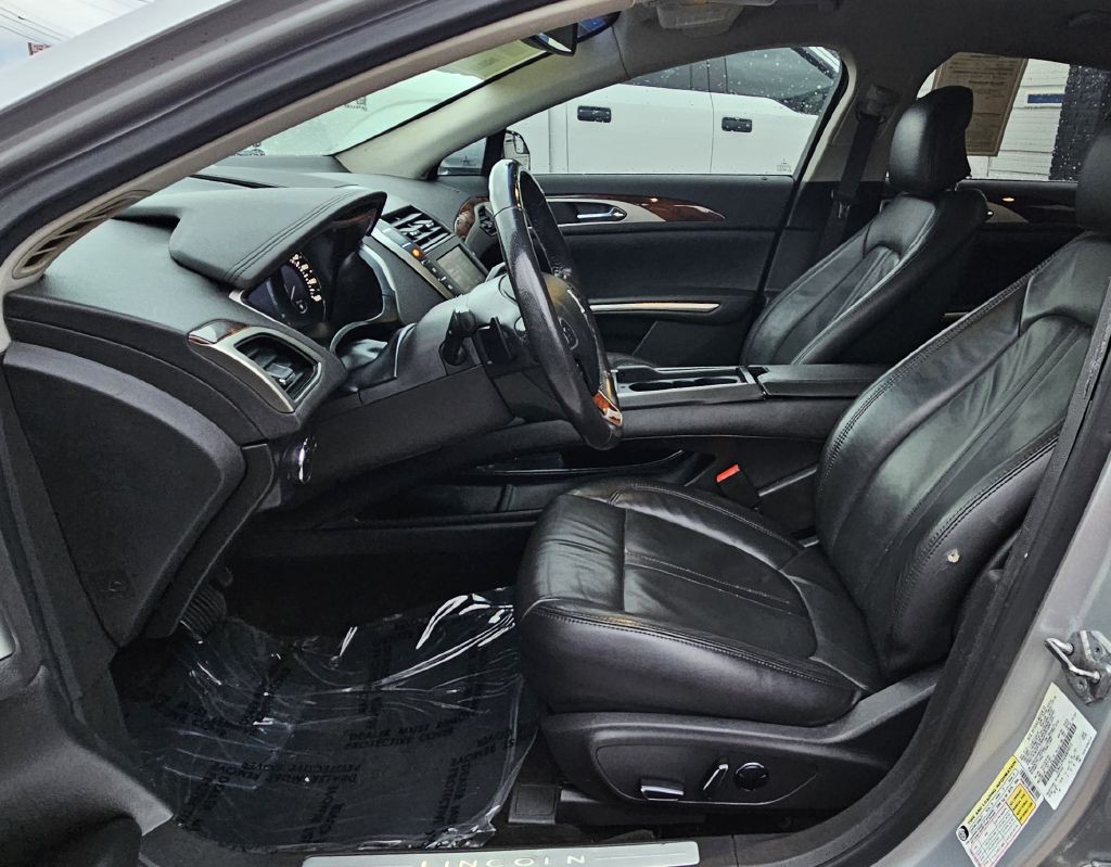 2013 Lincoln MKZ Image 7