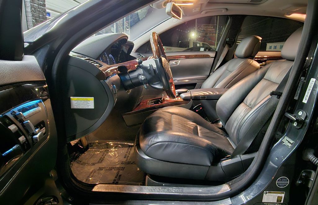 2013 Mercedes-Benz S-Class Image 7