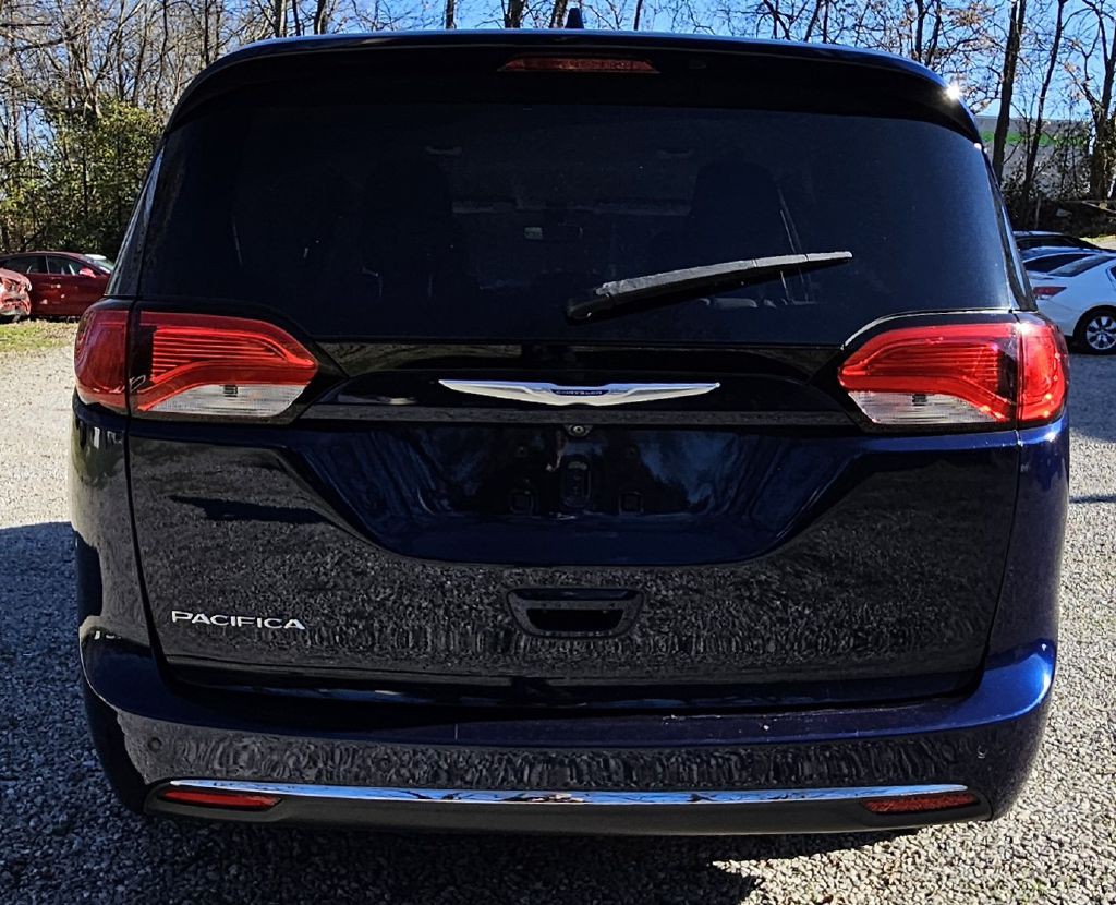 2020 Chrysler Pacifica Image 4