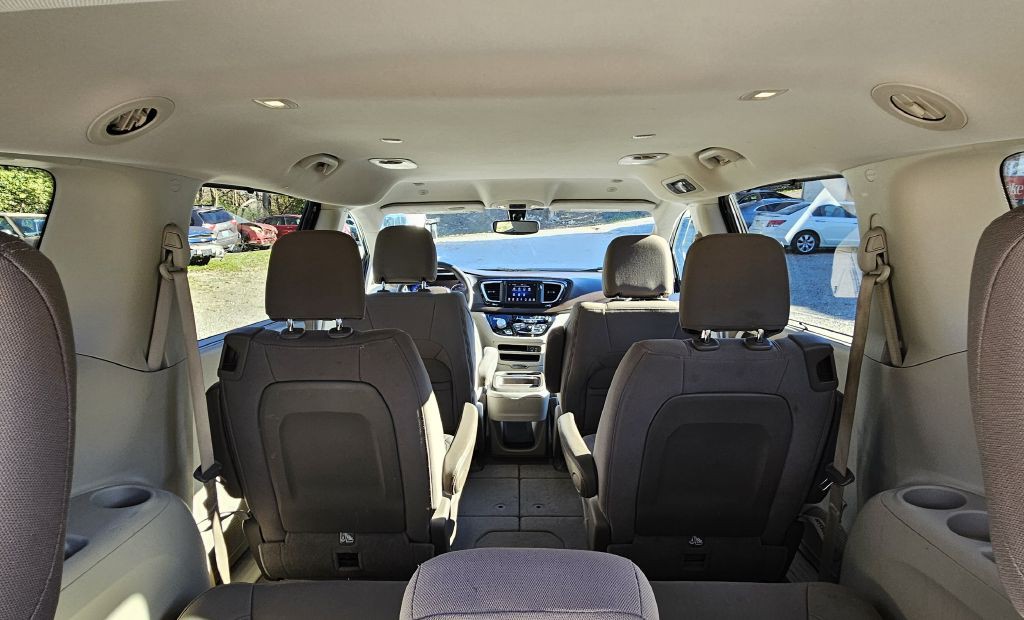 2020 Chrysler Pacifica Image 14