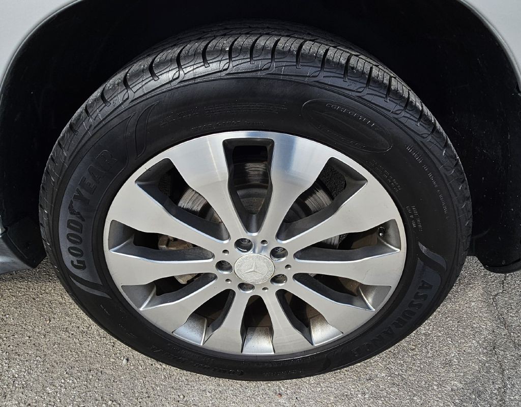 2017 Mercedes-Benz GLS-Class Image 26