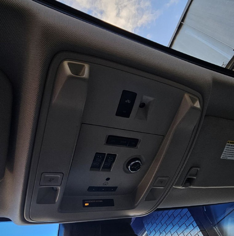 2017 GMC Yukon Image 18