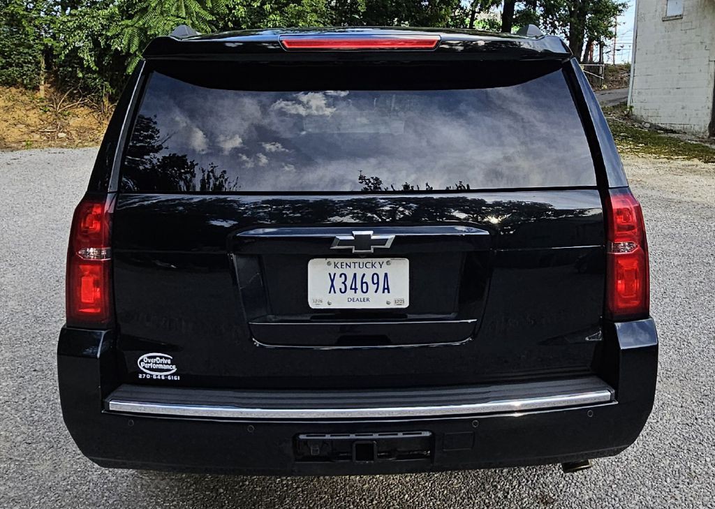 2015 Chevrolet Suburban Image 6
