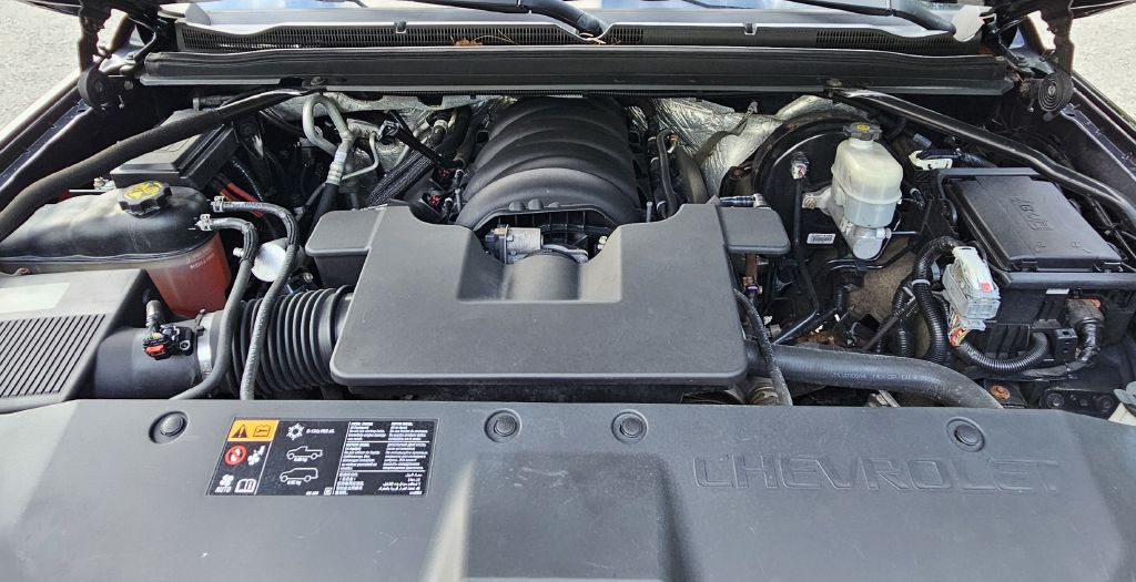 2015 Chevrolet Suburban Image 11