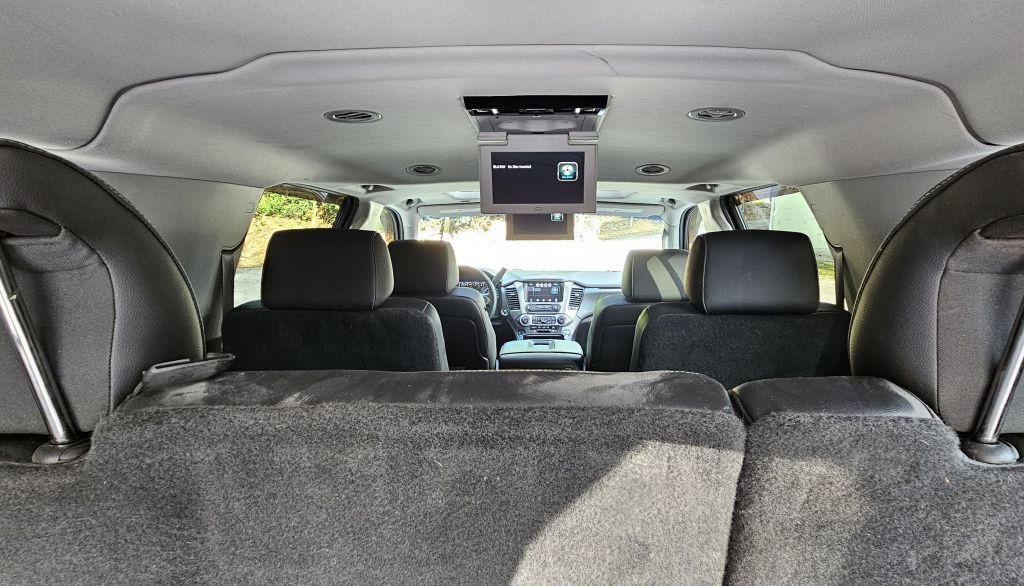 2015 Chevrolet Suburban Image 17