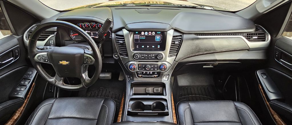2015 Chevrolet Suburban Image 32