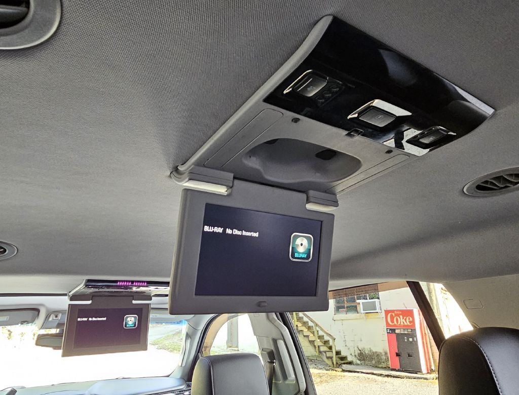2015 Chevrolet Suburban Image 34