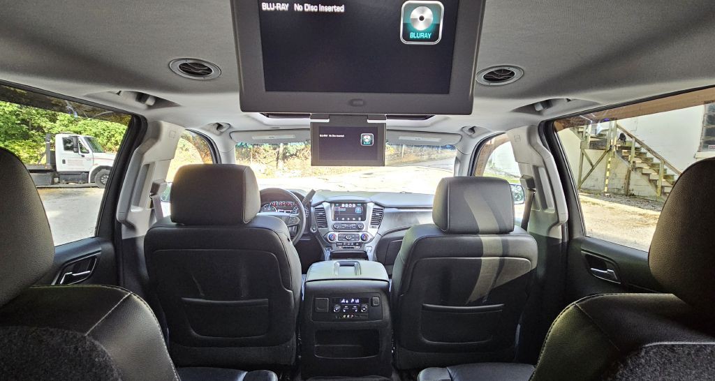 2015 Chevrolet Suburban Image 35