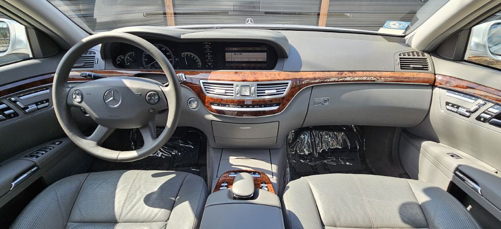 2007 Mercedes-Benz S-Class Image 16