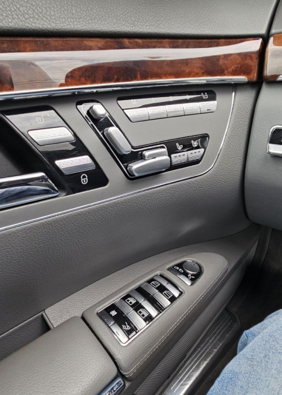 2007 Mercedes-Benz S-Class Image 18