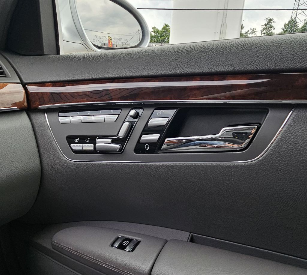 2007 Mercedes-Benz S-Class Image 19