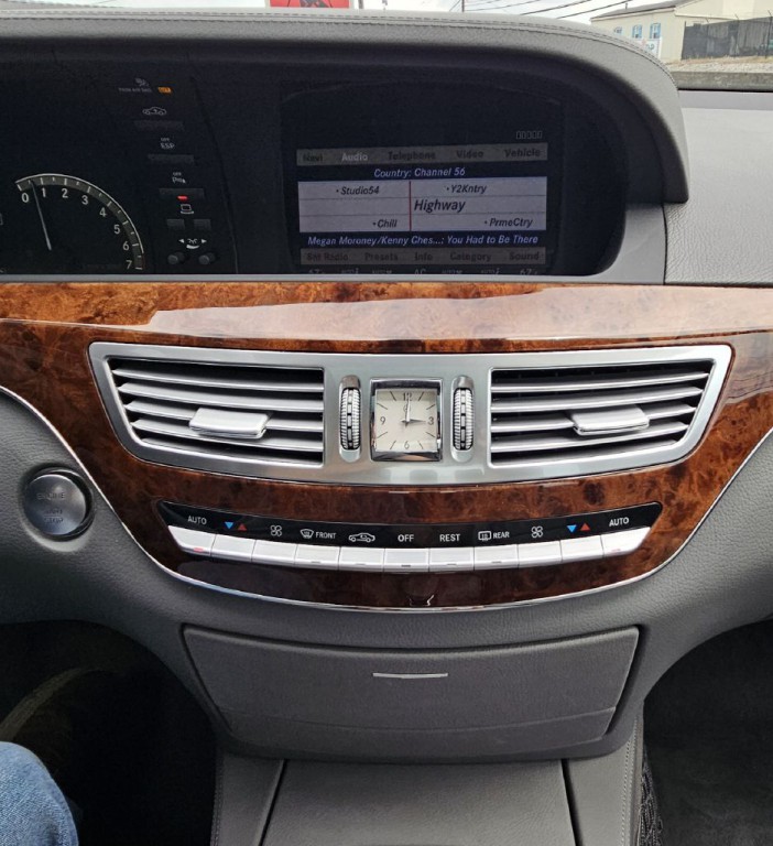 2007 Mercedes-Benz S-Class Image 24