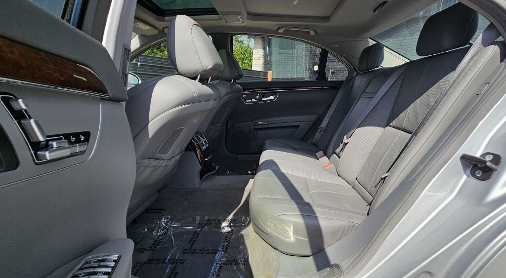 2007 Mercedes-Benz S-Class Image 30
