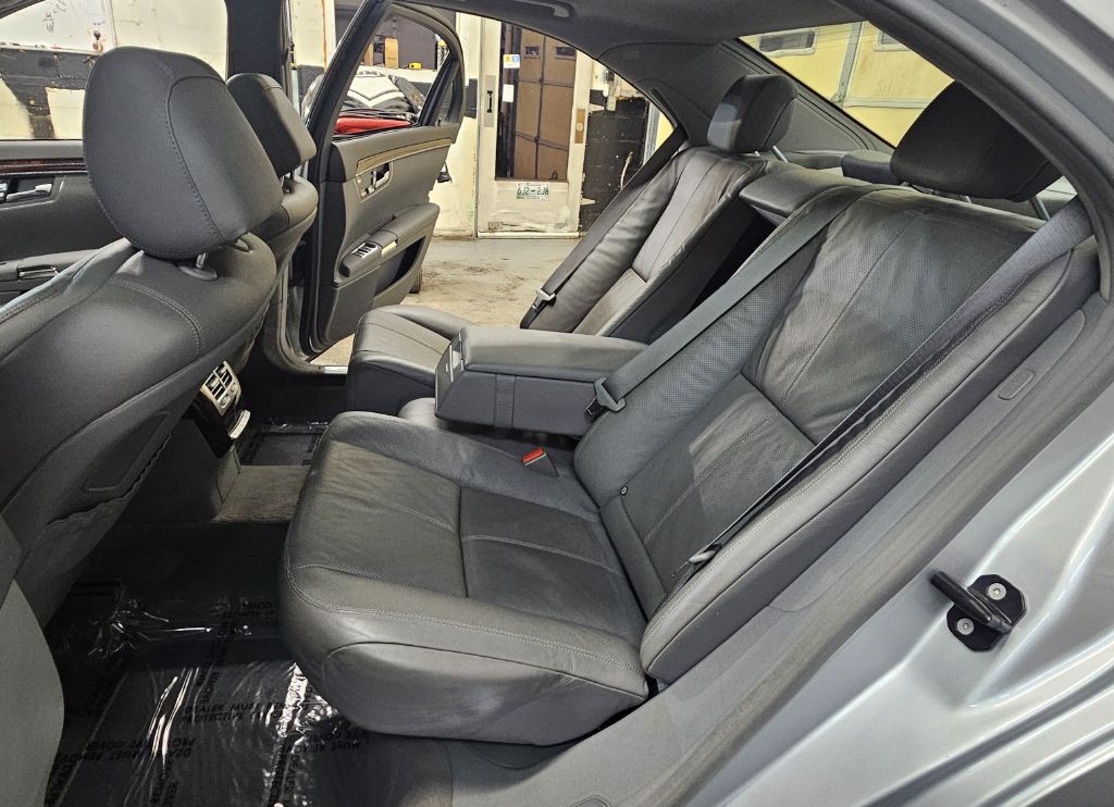 2007 Mercedes-Benz S-Class Image 31