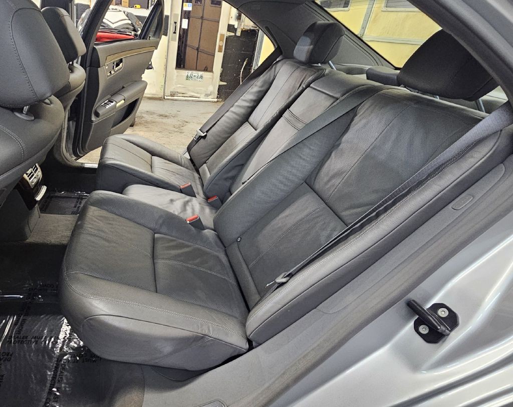 2007 Mercedes-Benz S-Class Image 32