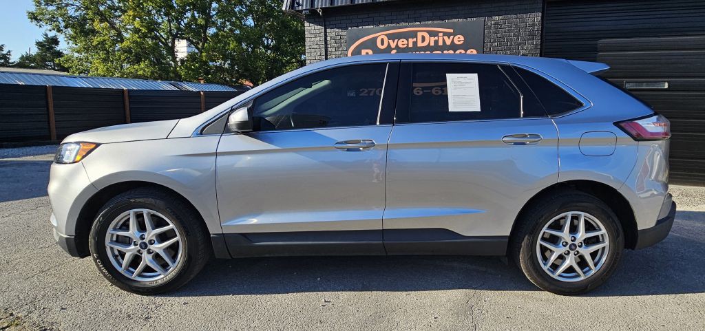 2022 Ford Edge Image 2