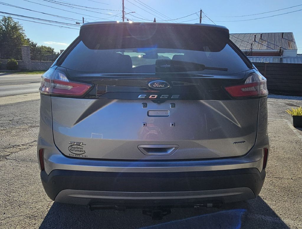 2022 Ford Edge Image 4