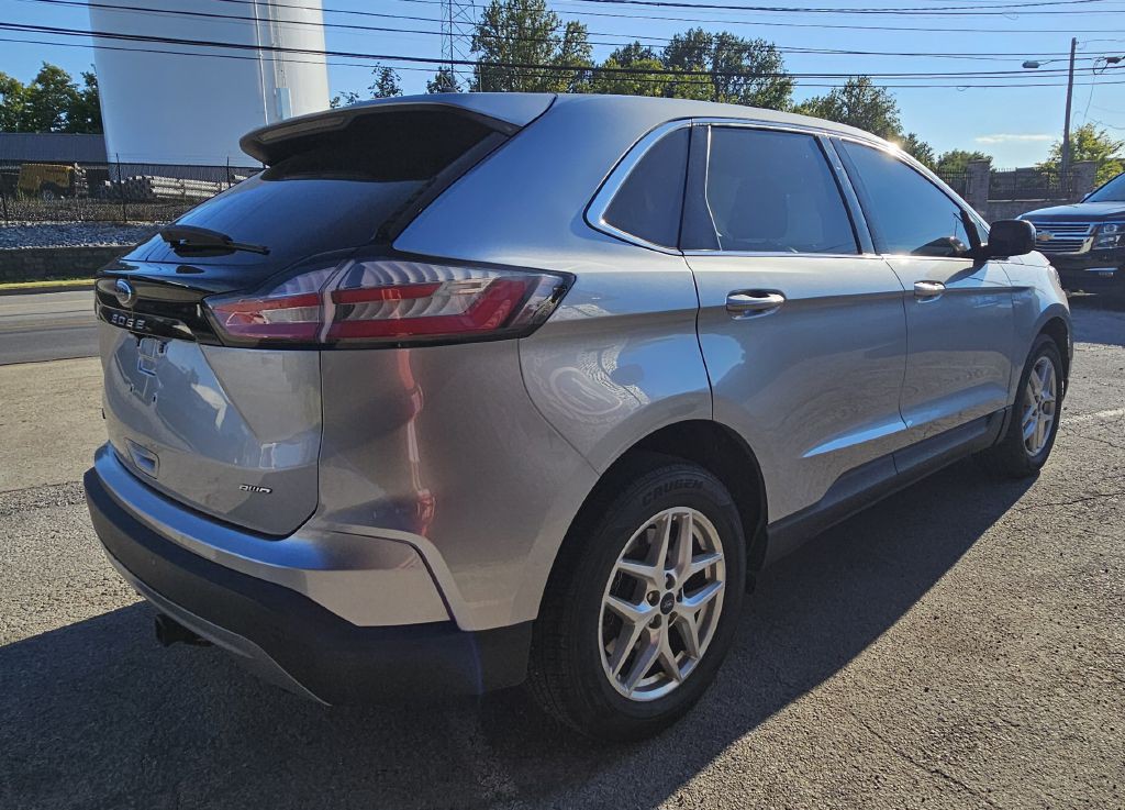 2022 Ford Edge Image 5