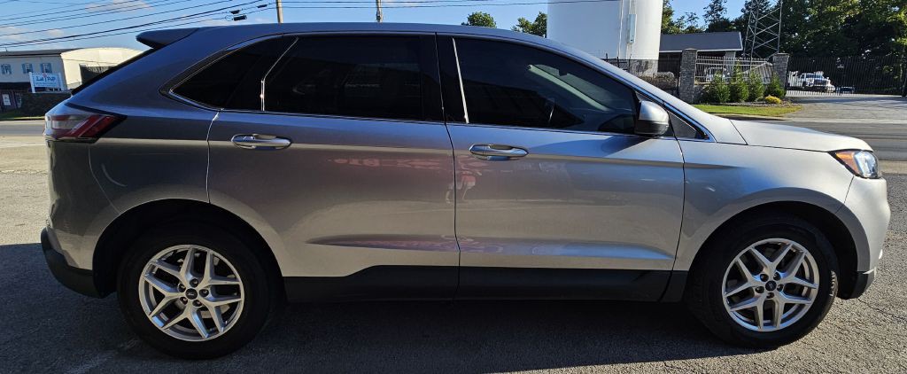 2022 Ford Edge Image 6