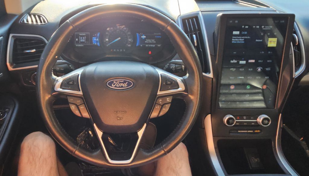 2022 Ford Edge Image 13