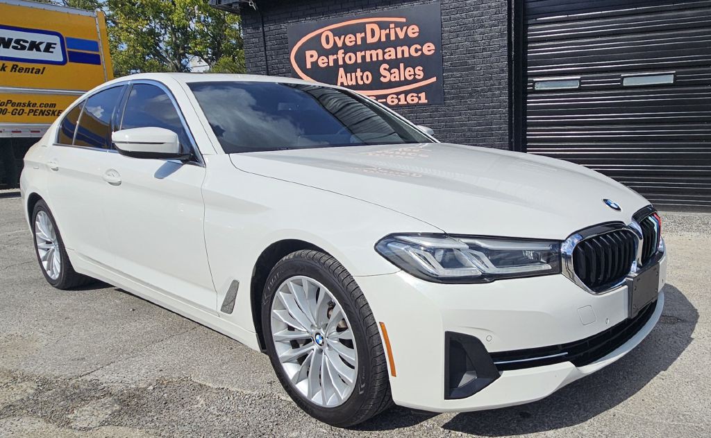 2021 BMW 5 Series Image 1