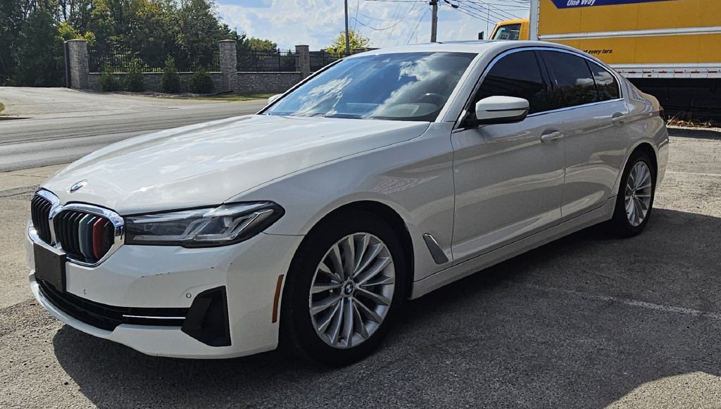 2021 BMW 5 Series Image 3