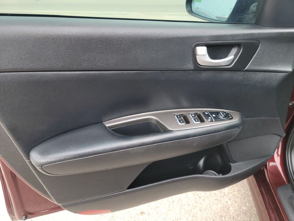 2019 Kia Optima Image 10