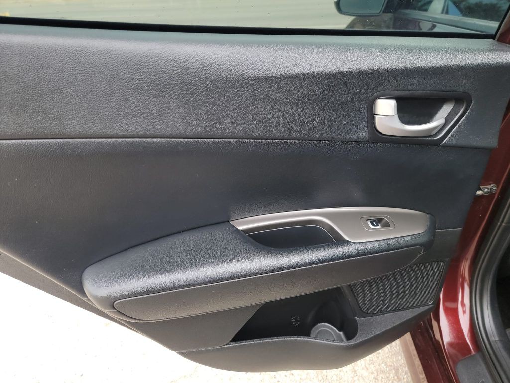 2019 Kia Optima Image 13
