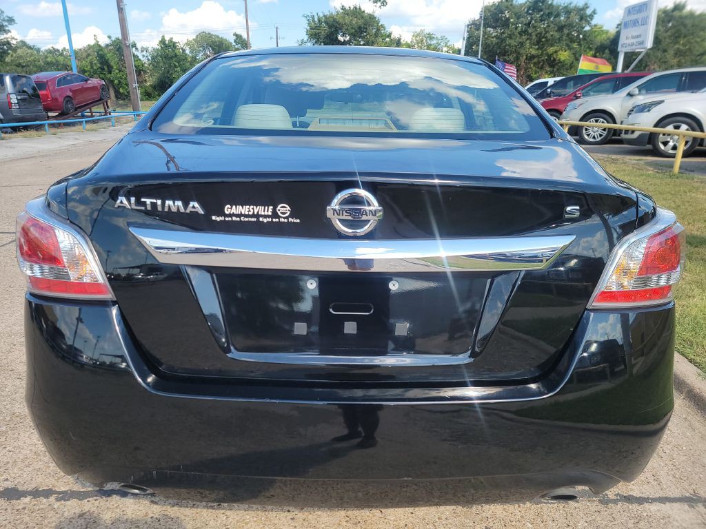 2015 Nissan Altima Image 5