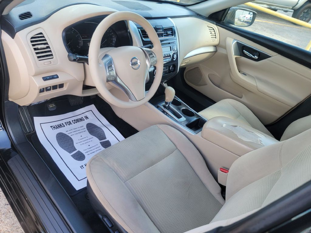 2015 Nissan Altima Image 8