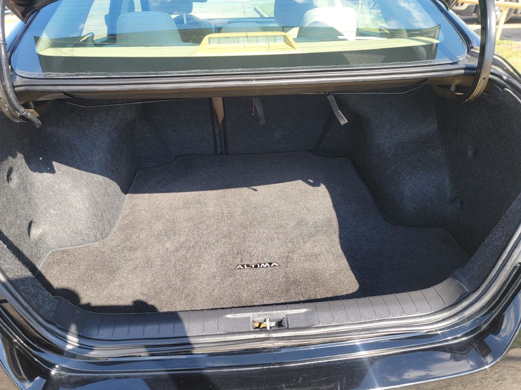 2015 Nissan Altima Image 14