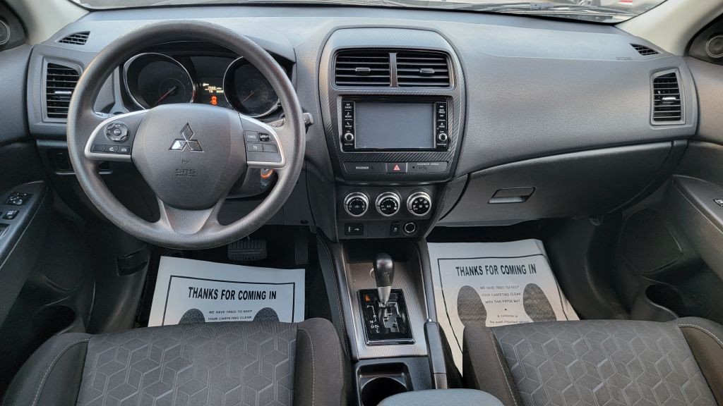 2021 Mitsubishi Outlander Image 7