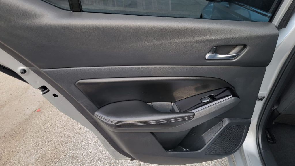 2021 Nissan Altima Image 14