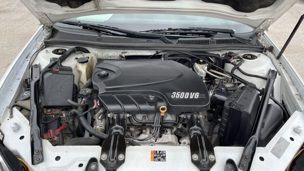 2011 Chevrolet Impala Image 13