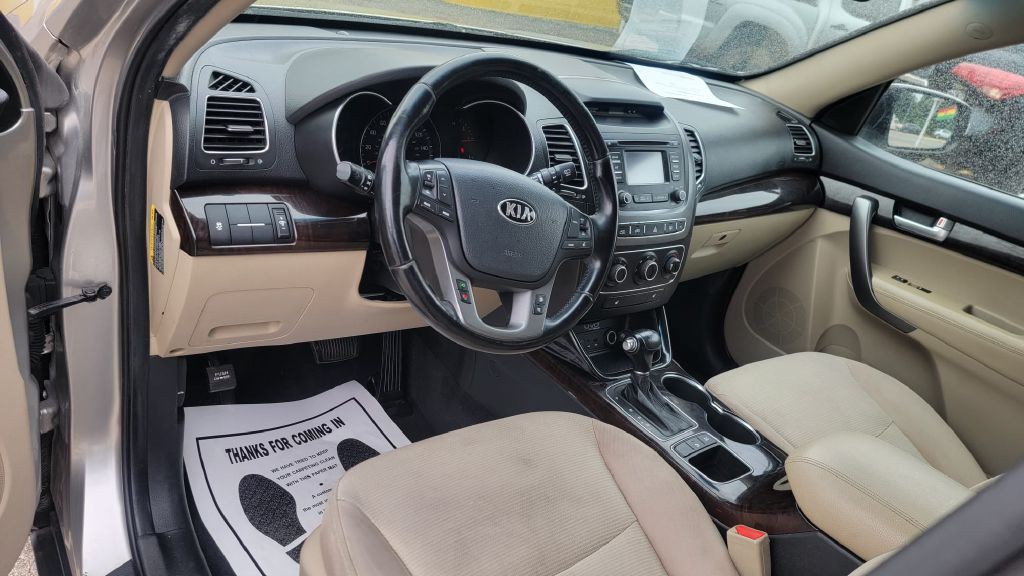 2014 Kia Sorento Image 8