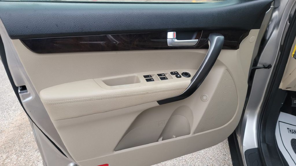 2014 Kia Sorento Image 9