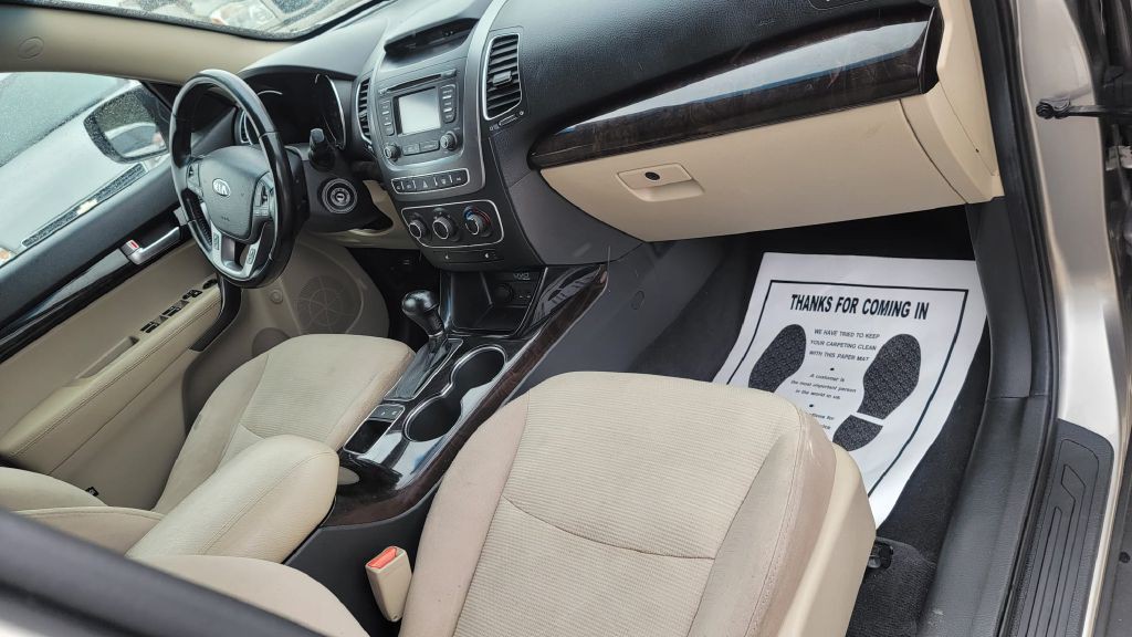 2014 Kia Sorento Image 10