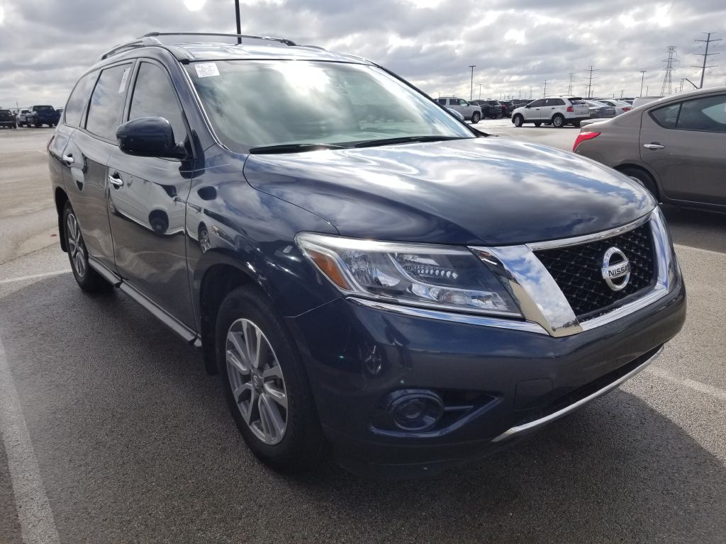 2014 Nissan Pathfinder Image 2