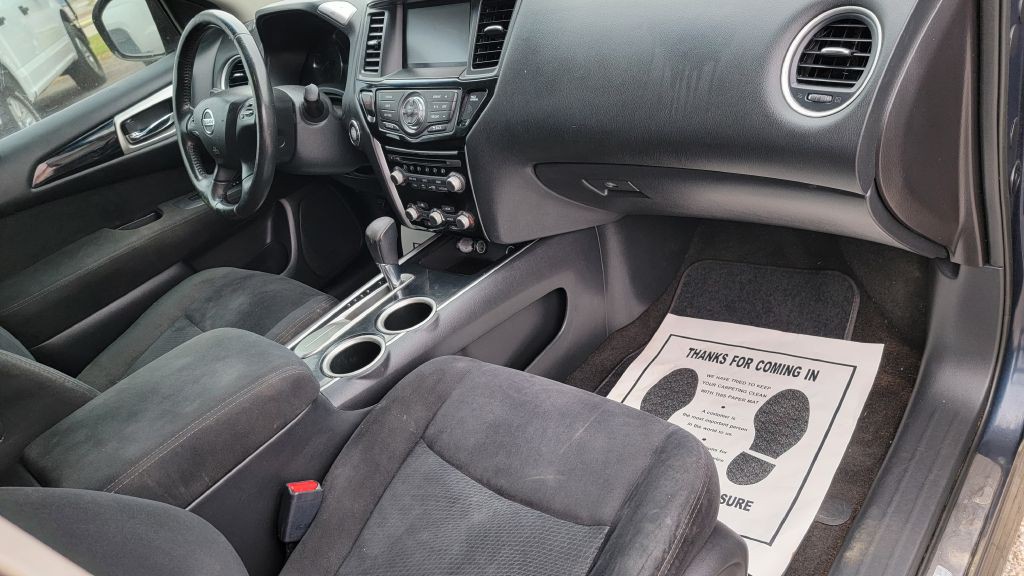 2014 Nissan Pathfinder Image 10