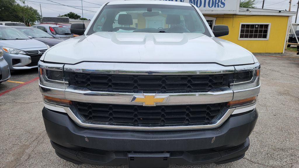 2017 Chevrolet Silverado 1500 Image 1