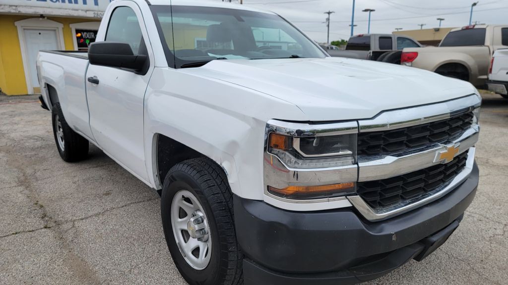 2017 Chevrolet Silverado 1500 Image 3