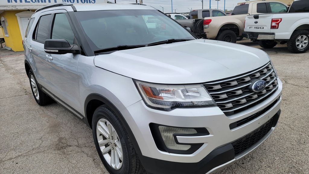 2017 Ford Explorer Image 3