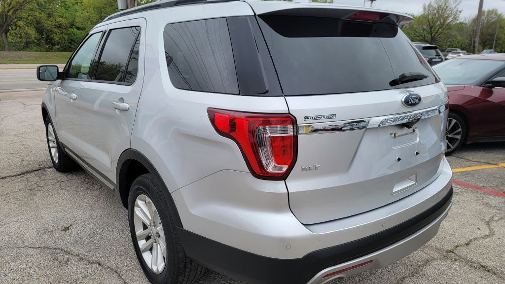 2017 Ford Explorer Image 6