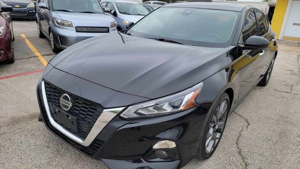 2019 Nissan Altima Image 3