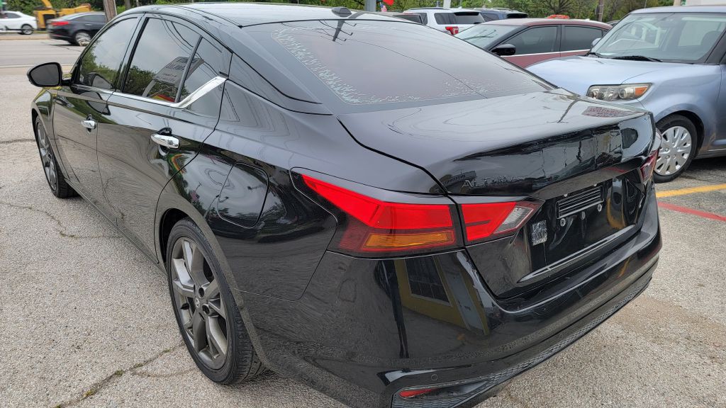 2019 Nissan Altima Image 5