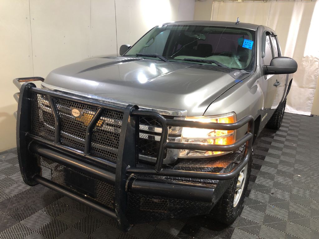 2013 Chevrolet Silverado 1500 Image 2