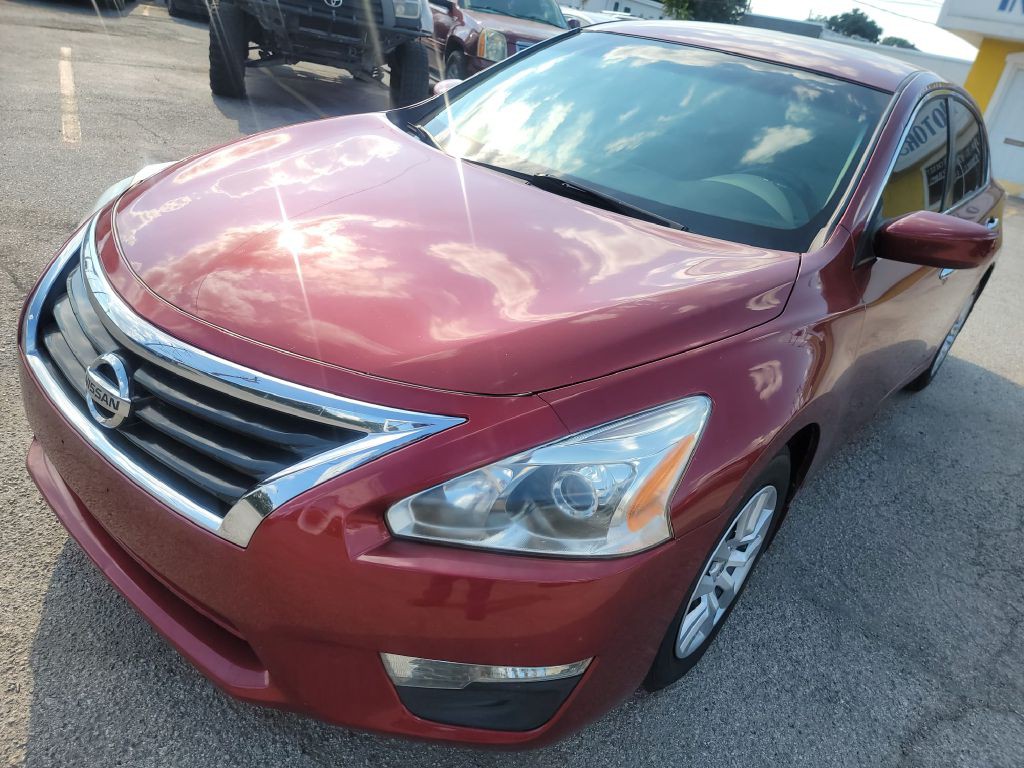 2013 Nissan Altima Image 2