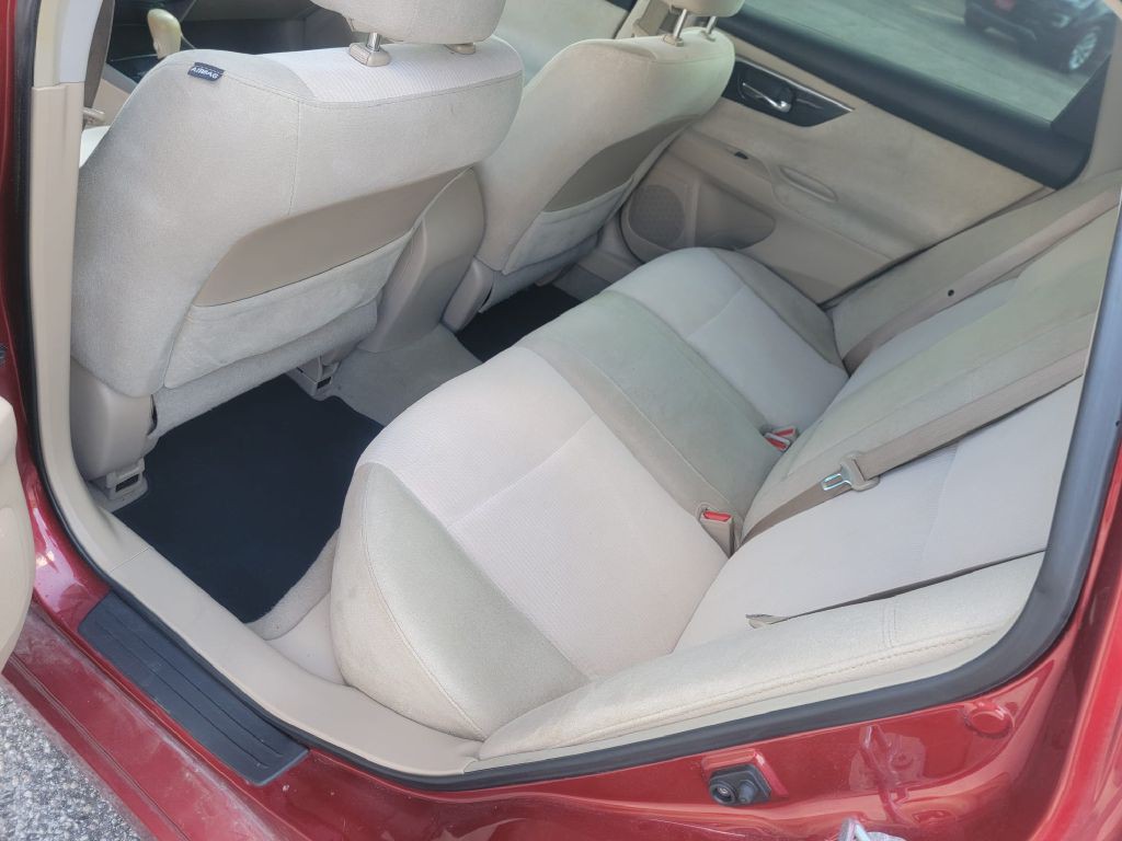 2013 Nissan Altima Image 11